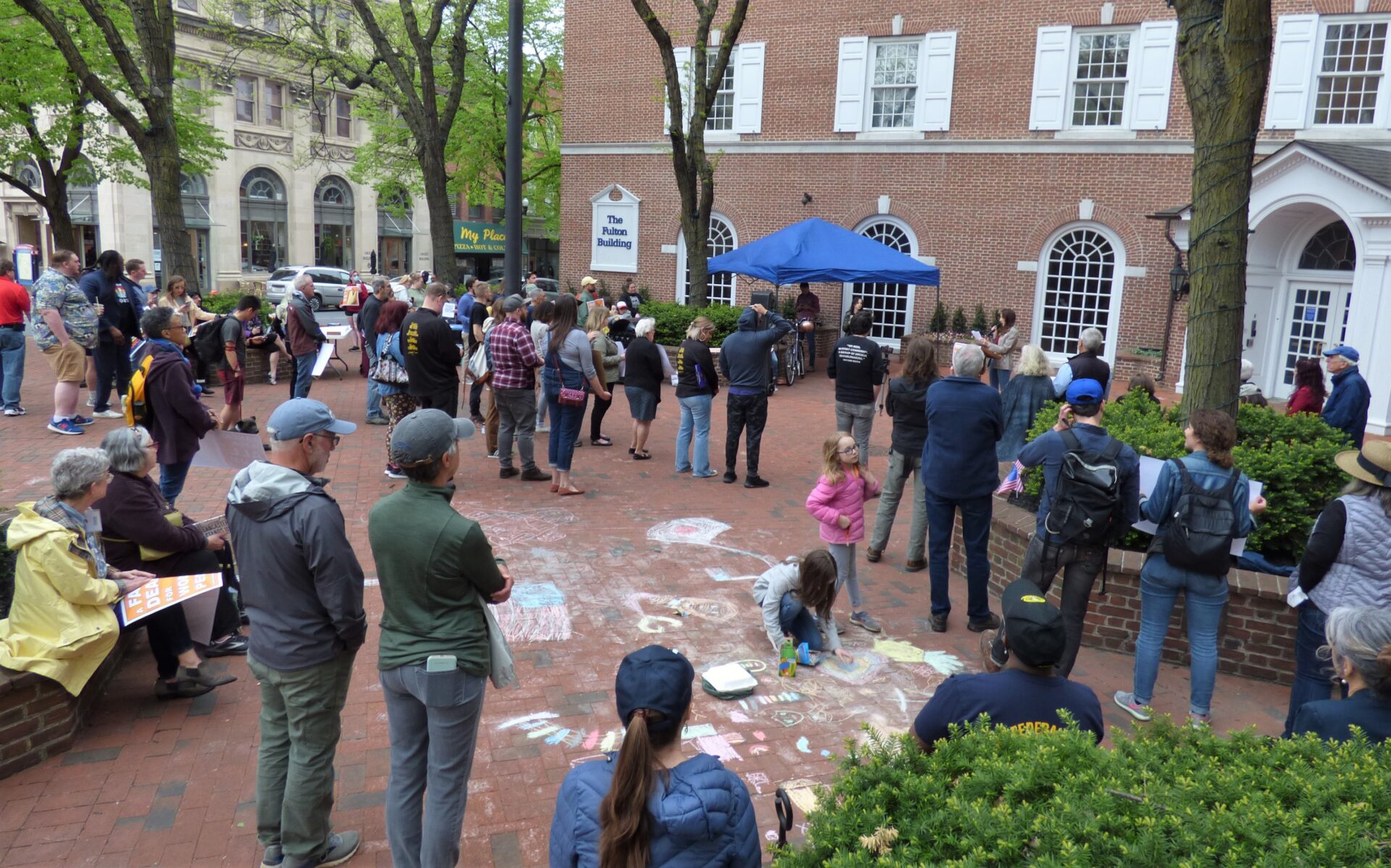 Rallygoers listen to speaker Heidi Wurtz. (Photo: Tim Stuhldreher)