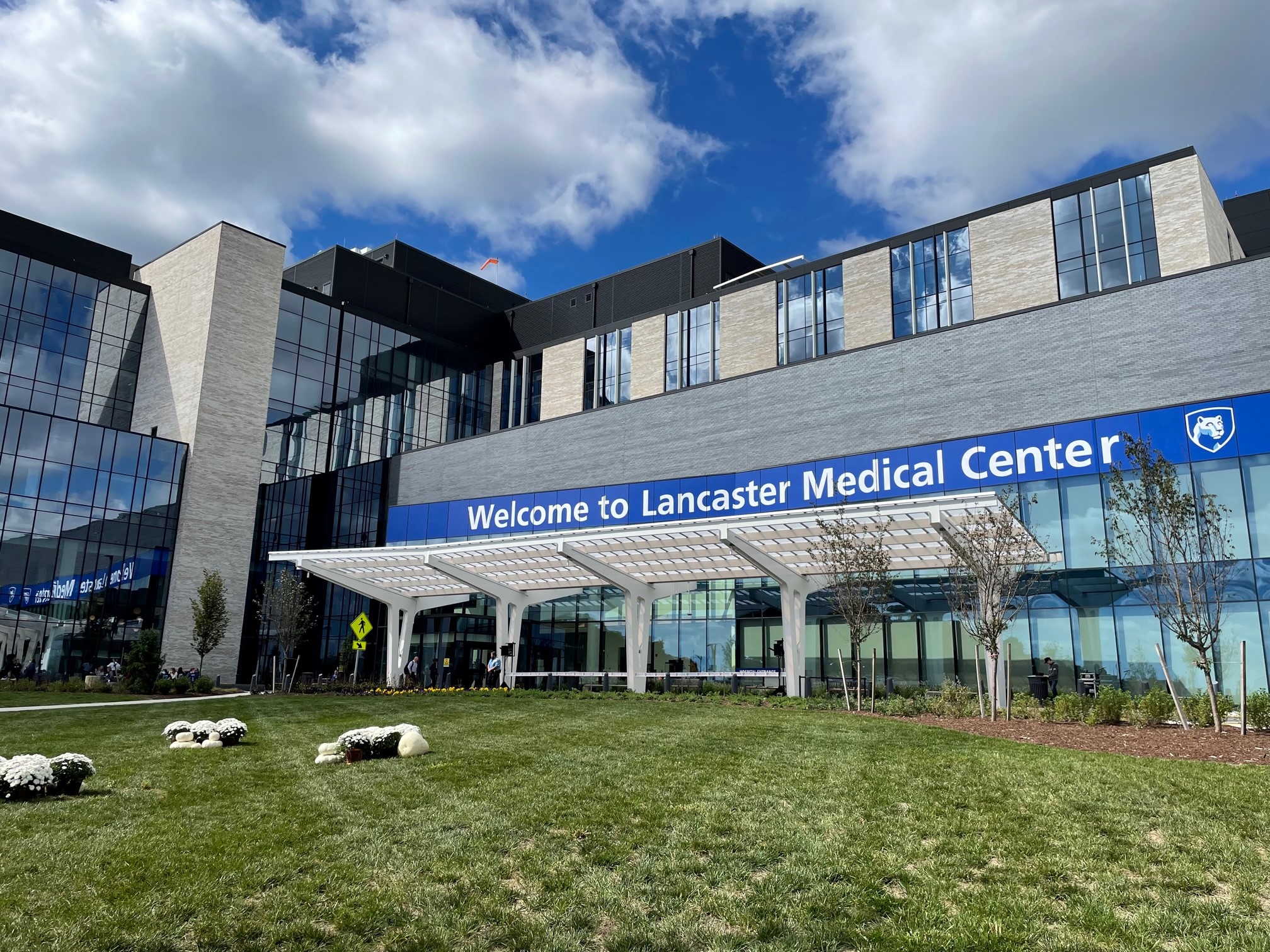 Penn State Health holds open house, ribboncutting at Lancaster Medical