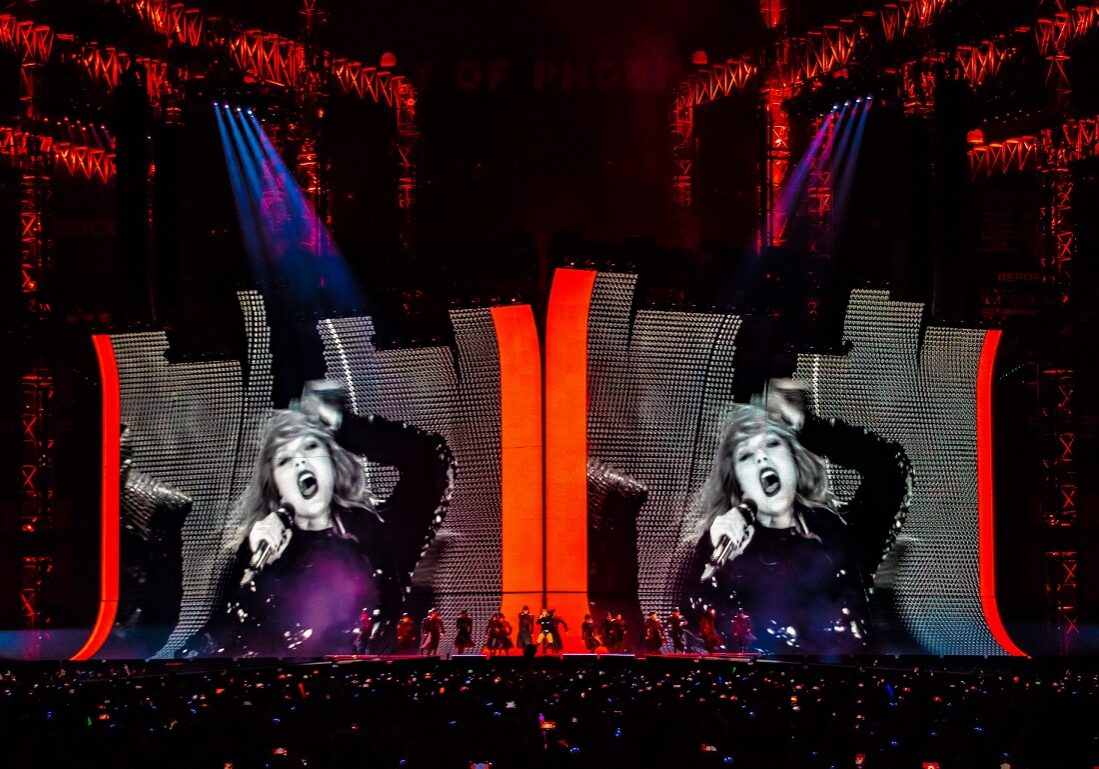 Taylor Swift Big Reputation Tait - SML This stage set for Taylor Swift's "Big Reputation" tour was created by Lititz-based Tait.
